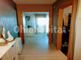 Louer  (unifamiliar adossada), 130 m², près de bus et de train, Calle Segre