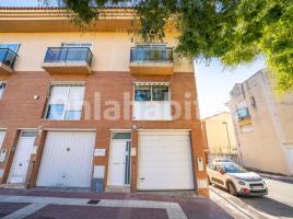  (unifamiliar adossada), 212 m², presque neuf, Zona