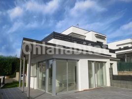  (unifamiliar aïllada), 373 m², près de bus et de train, nouveau, Camino del Pedró