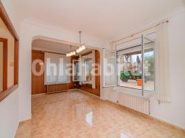 Pis, 260 m², prop de bus i tren, Calle Sant Josep