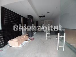 Alquiler local comercial, 74 m², cerca de bus y tren, Calle NACIONAL II, S/N