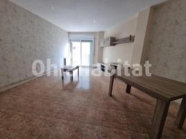 Piso, 95 m², cerca de bus y tren