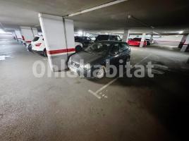 Plaça d'aparcament, 6 m², Calle de les Santjoanistes, 6