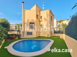 Casa (xalet / torre), 282 m², Calle Mar de Java