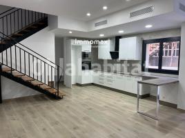  (unifamiliar adossada), 121 m², presque neuf, Zona