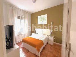 Apartamento, 108 m², cerca de bus y tren, Calle d'Espalter