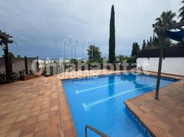 Casa (unifamiliar aislada), 322 m², Zona