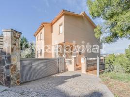 Casa (chalet / torre), 322 m², seminuevo