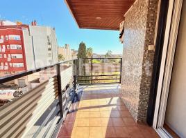 Piso, 88 m², cerca de bus y tren, Paseo Comte de Vilardaga