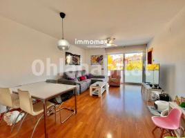 Piso, 111 m², seminuevo, Zona