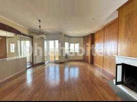 Piso, 154 m², cerca de bus y tren