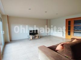 Casa (unifamiliar adosada), 276 m², seminuevo