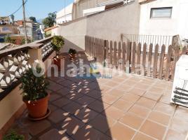 Casa (xalet / torre), 260 m², prop de bus i tren, Calle Juli Garreta