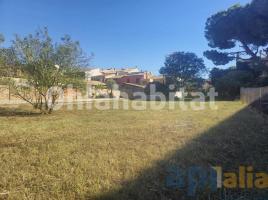 Urban, 804 m², Calle d'Enric Lluís Roura, 7