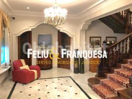 Houses (detached house), 600 m², near bus and train, Avenida de Bilbao, 85