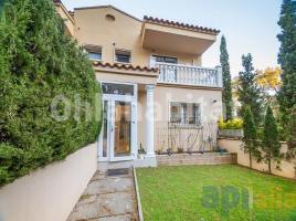 Casa (unifamiliar adossada), 202 m², Calle Hortènsia, 4