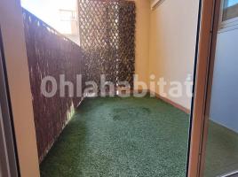 Louer pis, 69 m², près de bus et de train, presque neuf, Calle de Watt