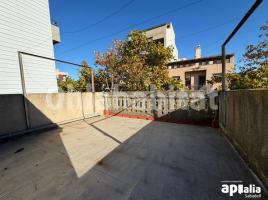 Piso, 136 m², cerca de bus y tren