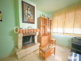  (unifamiliar adossada), 217 m², près de bus et de train