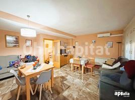  (unifamiliar adossada), 217 m², près de bus et de train