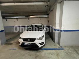 Plaça d'aparcament, 12 m²