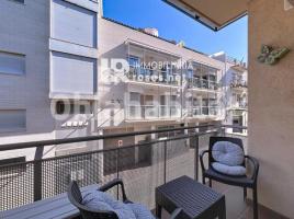 Apartamento, 65 m², seminuevo, Zona