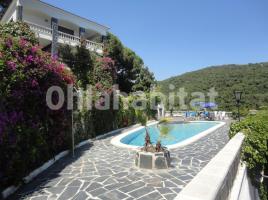 Houses (villa / tower), 210 m²